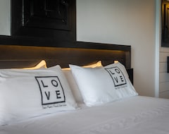 Hotel Love Residence (Grand Case, French Antilles)