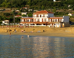 Căn hộ có phục vụ Ammos Residence (Minia, Hy Lạp)