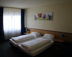 Khách sạn Hotel am Rathaus (Münster b. Dieburg, Đức)