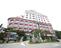 Khách sạn Benikea Hotel Mountain & Ocean Daepohang (Sokcho, Hàn Quốc)