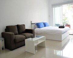 Hotelli Coconut Bay Club Suite 302 (Koh Lanta City, Thaimaa)