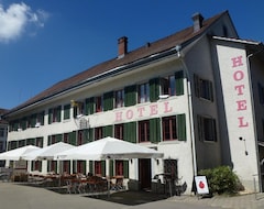 Hotel Gasthof Lowen (Basersdorf, Švicarska)