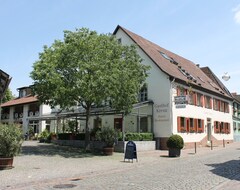 Khách sạn Hotel Gasthof Kreuz (Heitersheim, Đức)