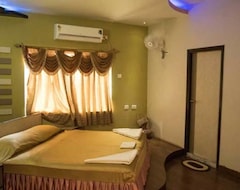 Khách sạn Sunshine (Baharampur, Ấn Độ)