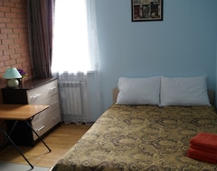 Guesthouse Mini-hotel U Evgeniecha (Gatchina, Russia)
