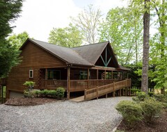 Hotel The Bears Den, Cabin At Lake Lure (Lake Lure, Sjedinjene Američke Države)