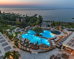 Mediterranean Beach Hotel (Limassol, Cipar)