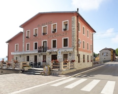 Otel Albergo Trattoria Speranza (Foza, İtalya)
