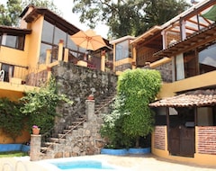 Khách sạn Cabañas Revi Inn (Valle de Bravo, Mexico)
