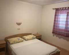 Cijela kuća/apartman Apartmani Paulina (Lopar, Hrvatska)