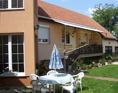 Koko talo/asunto Marika Haus (Bük, Unkari)