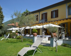 Khách sạn Hotel Villa Kinzica (Sale Marasino, Ý)