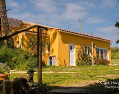 Hele huset/lejligheden Spacious Studio Apartment With Private Garden, Character And Rural Views (Nazaré, Portugal)