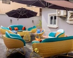 Khách sạn Golden Six Hotel and Restaurant (Lekki, Nigeria)