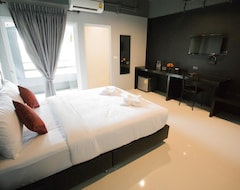 Khách sạn B-Black Residence (Chonburi, Thái Lan)