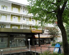 Khách sạn Kur- und Tagungshotel Luitpold (Bad Woerishofen, Đức)