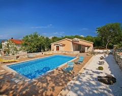 Tüm Ev/Apart Daire Romantic Private Pool Villa, 3 Minutes From The Beach, Stunning Sea View (Krnica, Hırvatistan)