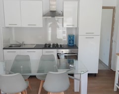 Hele huset/lejligheden Apartment Number 2; T3 And Garden 50 Meters From The Beach (Hendaye, Frankrig)