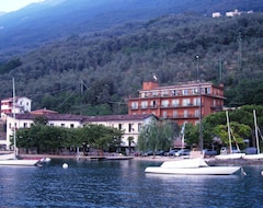 Khách sạn Hotel Nike (Brenzone sul Garda, Ý)
