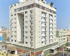 Hotel Carrera (Lima, Peru)