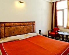 Hotel Cardinal Ambica (Katra, India)