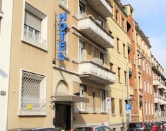 Hotel Corallo (Milan, Italy)