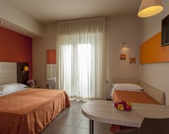 Hotel Aurora Mare (Rimini, Italy)