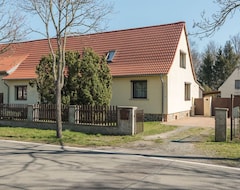 Cijela kuća/apartman Large Holiday Home In Meisdorf/harz With With A Covered Terrace (Falkenstein/Harz, Njemačka)