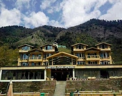 Hotel Pine Spring (Srinagar, India)