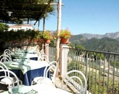 Khách sạn Villa Amore (Ravello, Ý)