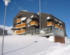Otel Jungfrau (Fiesch-Fiescheralp, İsviçre)