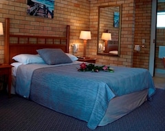 Khách sạn Pacific Paradise Airport Motel (Maroochydore, Úc)