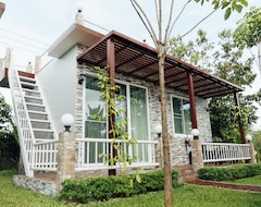 Hotel Rai Fahpratan Home and Garden (Prachuap Khiri Khan, Thailand)