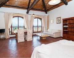 Căn hộ có phục vụ Buena Vista Apartments (Cagliari, Ý)