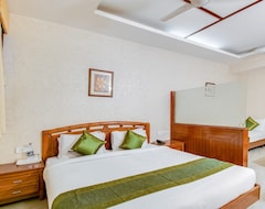 Hotel Itsy By Treebo - Auzone & Spa (Chandigarh, India)