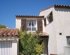 Cijela kuća/apartman Townhouse , 3 + 1 Bedrooms, 2. 5 Bathrooms, Air Conditioning, Wifi Price Reduced (Frejus, Francuska)