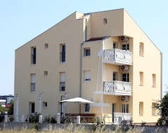 Cijela kuća/apartman Apartmani Ivan V (Vodice, Hrvatska)