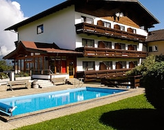 Khách sạn Schwannerwirt (Weerberg, Áo)