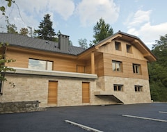 Hotel Vila Alpina - Modern superior room in a peaceful and natural environment (Bled, Slovenia)