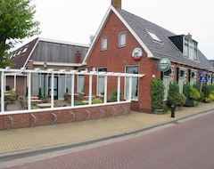 Hotel 't Dûke-Lûk (Dantumadeel, Netherlands)