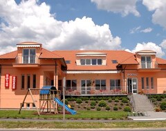 Khách sạn Sporthaz Gyenesdias (Gyenesdiás, Hungary)