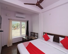Oyo 44236 Hotel Chandra Bagha (Rishikesh, India)