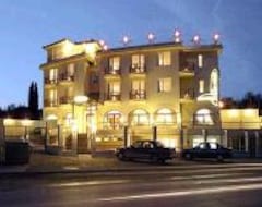 Khách sạn Hotel Trakata (Varna, Bun-ga-ri)