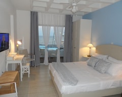 Hotel Seafront Studios and Apartments (Chios City, Greece)