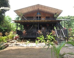 Khách sạn Pacific Sailfish Ecolodge (Bahia Solano, Colombia)