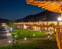 Jeonju Wangyijimil Hanok Hotel (Jeonju, Južna Koreja)