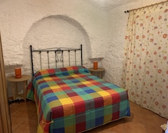 Hotel Cueva Tranquila (Gorafe, España)