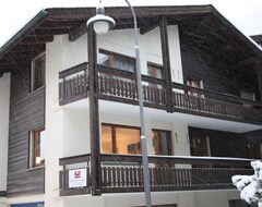 Hotelli Central & Elegant Apartments,Partially With Fireplace, By Zermatt Rental (Zermatt, Sveitsi)