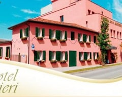Khách sạn Hotel Altieri (Mestre, Ý)