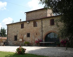Casa rural La Badiola (Chiusi, Italia)
